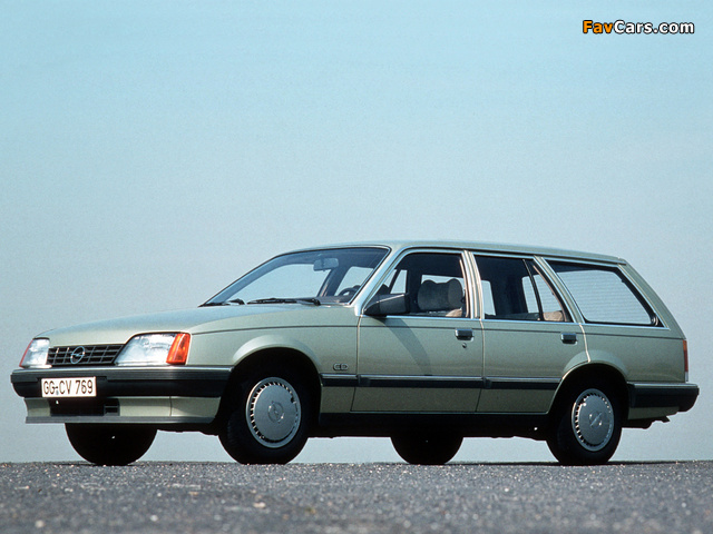 Opel Rekord Caravan (E2) 1982–86 photos (640 x 480)