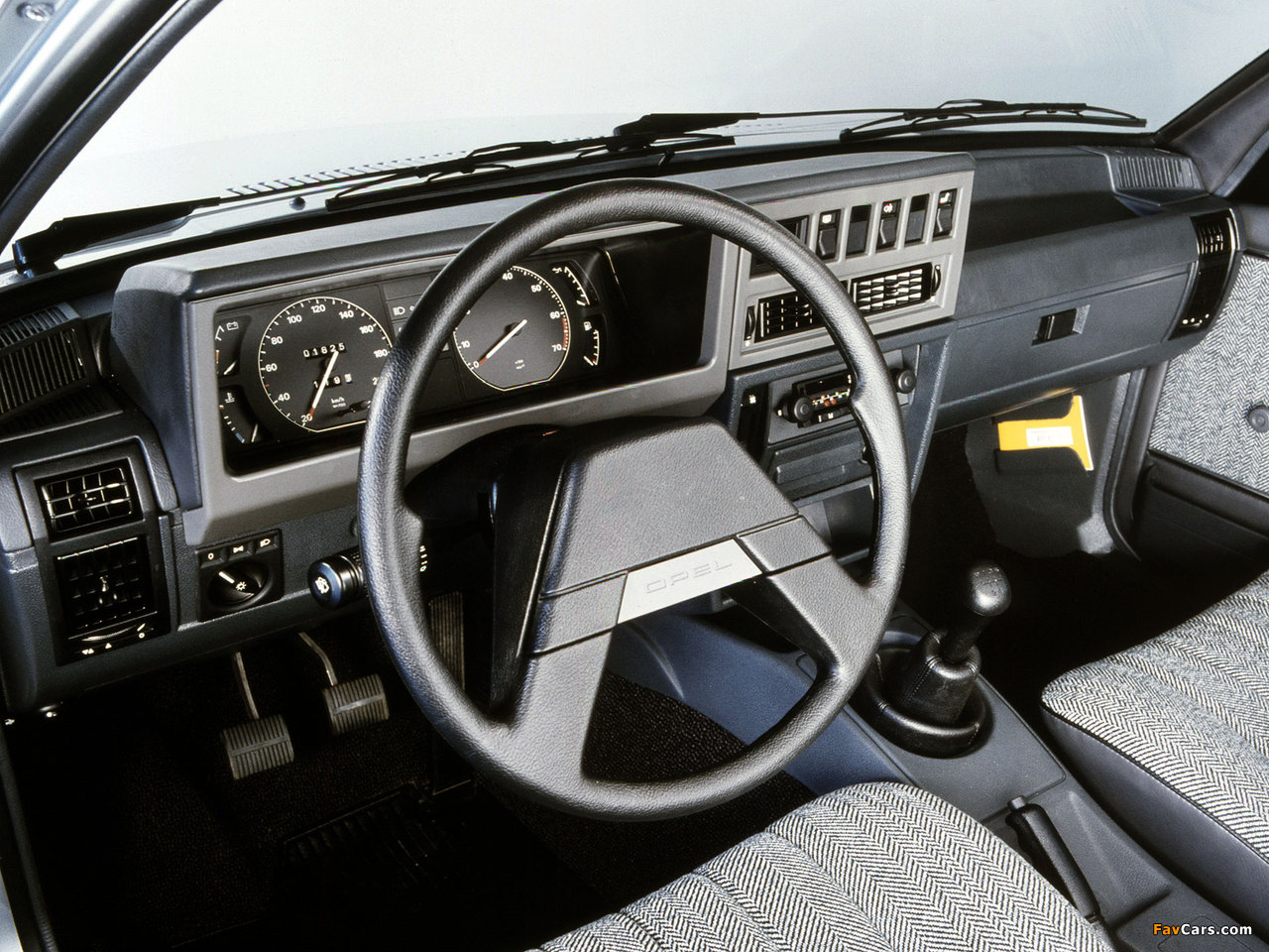 Opel Rekord (E2) 1982–86 wallpapers (1280 x 960)