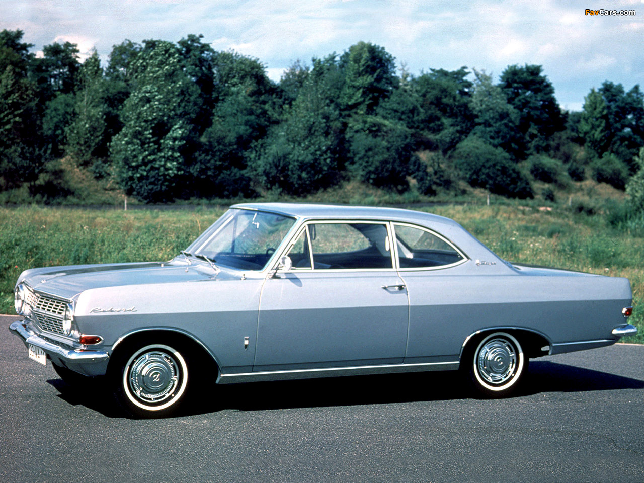 Photos of Opel Rekord Coupe (A) 1963–65 (1280 x 960)