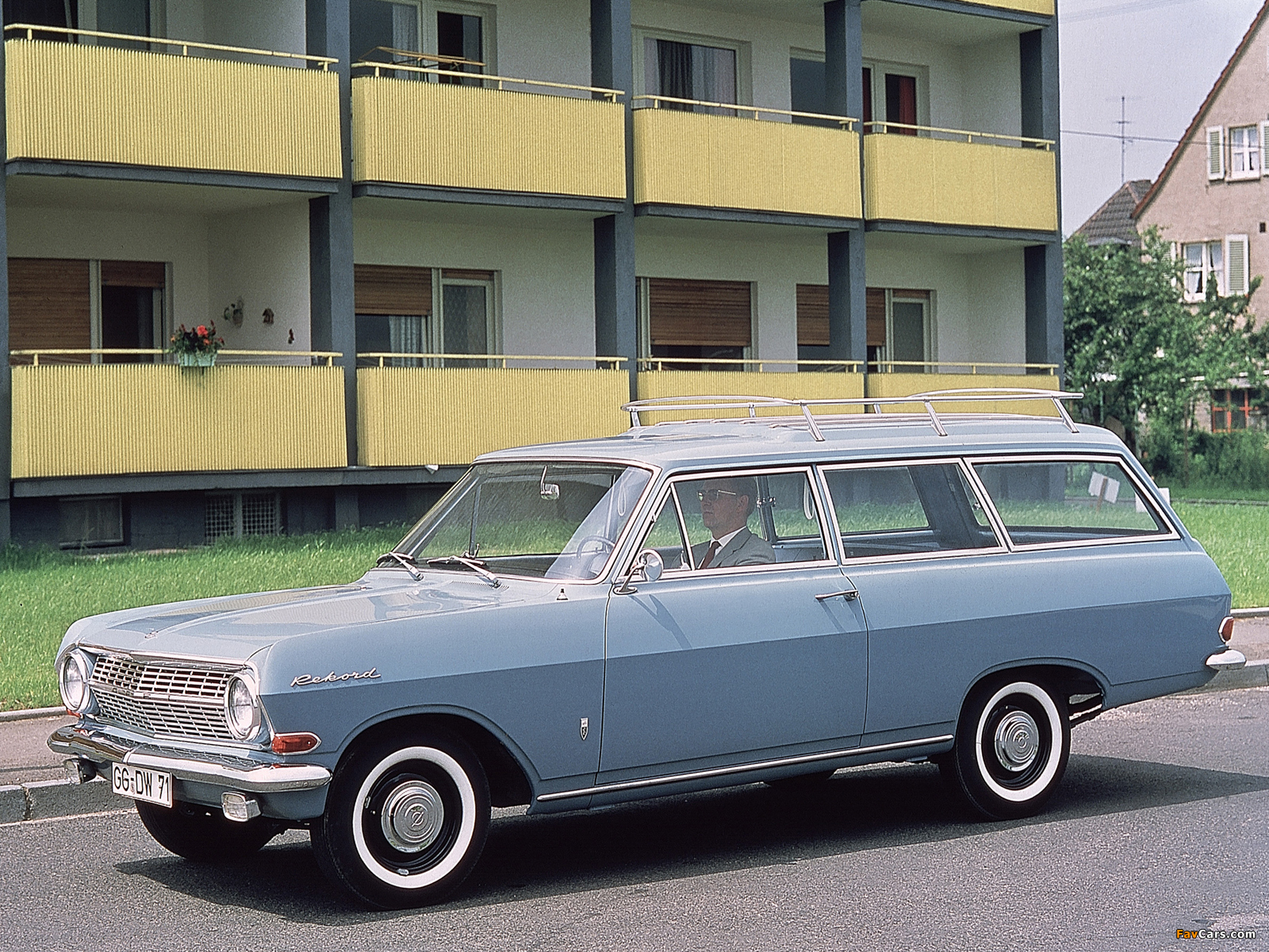 Photos of Opel Rekord Caravan (A) 1963–65 (1600 x 1200)