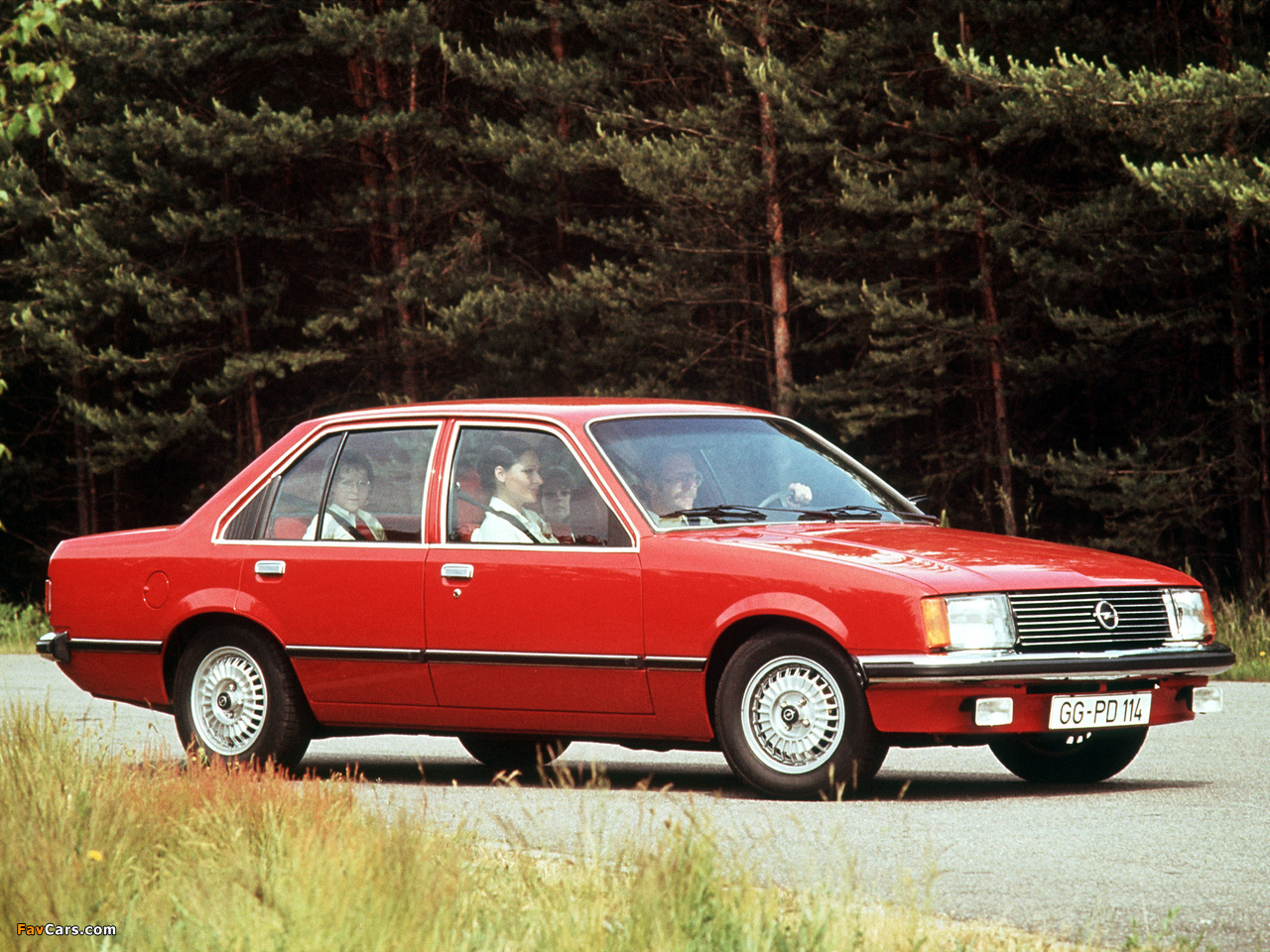 Photos of Opel Rekord (E1) 1977–82 (1280 x 960)