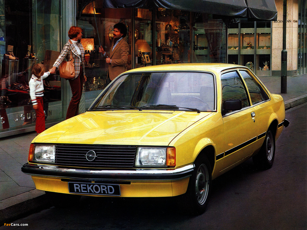 Photos of Opel Rekord Coupe (E1) 1977–82 (1280 x 960)