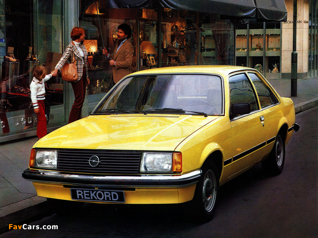 Photos of Opel Rekord Coupe (E1) 1977–82 (640 x 480)