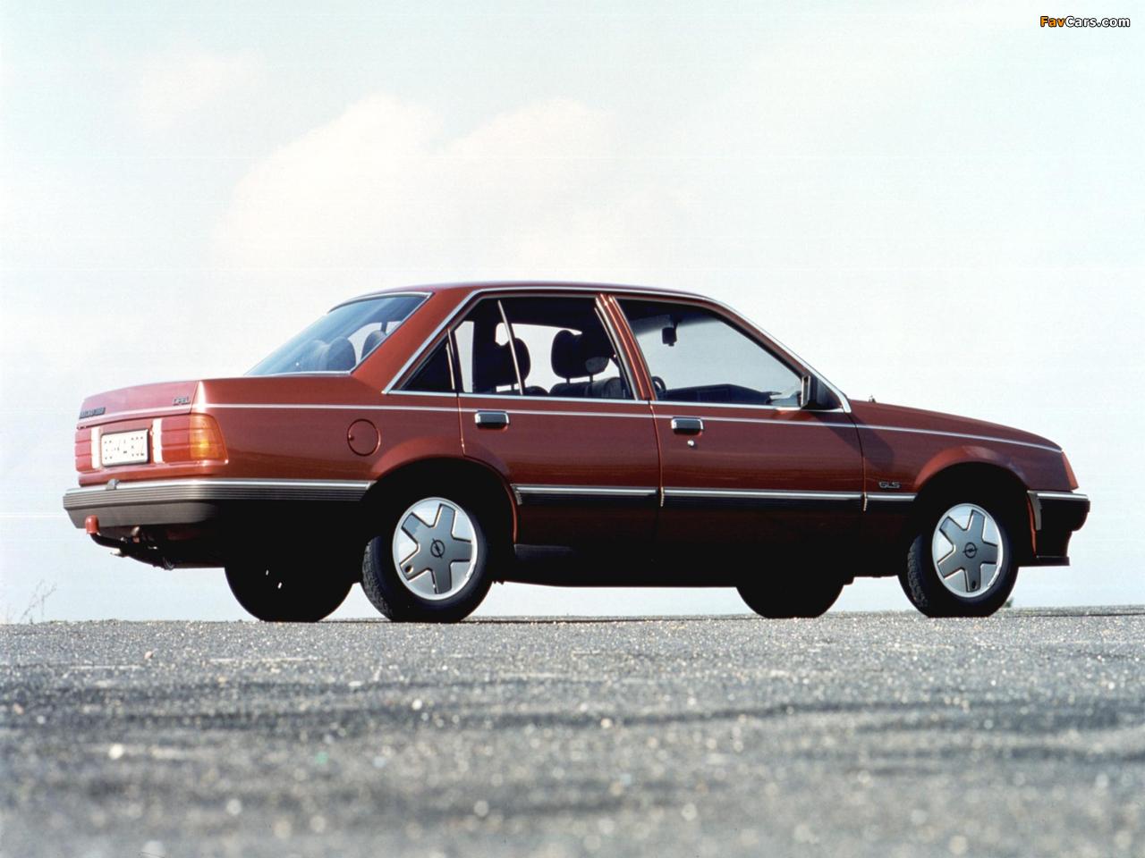 Photos of Opel Rekord (E2) 1982–86 (1280 x 960)