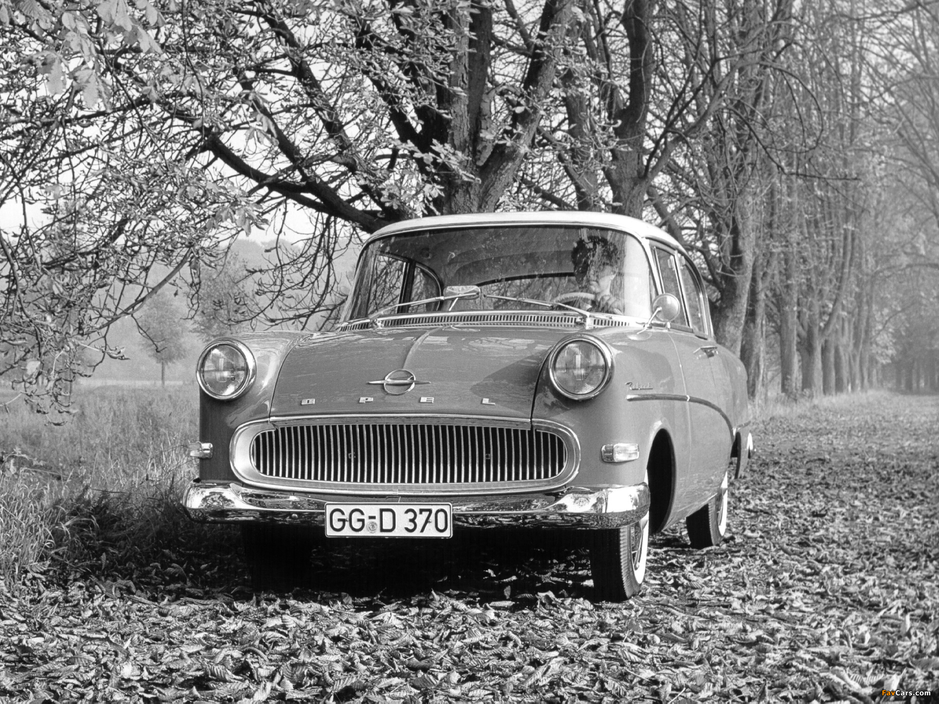 Pictures of Opel Rekord 2-door Sedan (P1) 1957–60 (1920 x 1440)