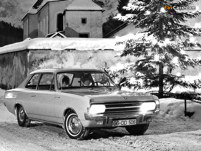 Pictures of Opel Rekord 2-door Sedan (C) 1967–71 (640 x 480)