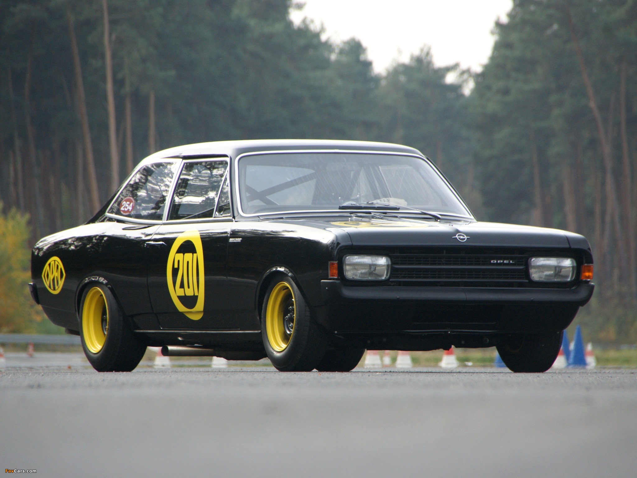 Pictures of Opel Rekord Schwarze Witwe (C) 1968 (2048 x 1536)