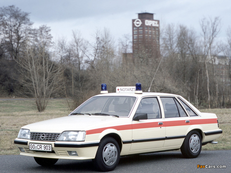 Photos of Opel Senator Notarzt (A2) 1982–86 (800 x 600)