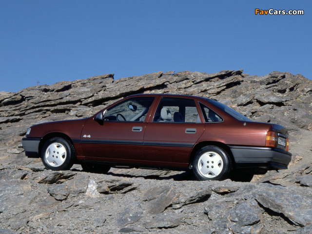 Images of Opel Vectra 1.8 S 4x4 Sedan (A) 1988–89 (640 x 480)