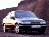 Images of Opel Vectra Sedan (A) 1988–92