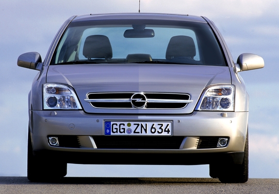 Images of Opel Vectra Sedan (C) 2002–05