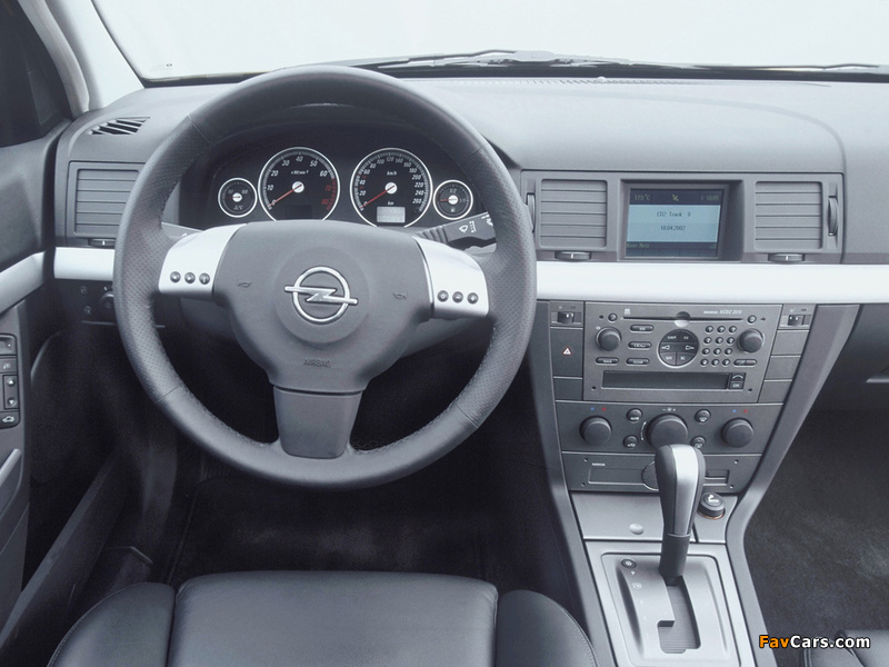 Images of Opel Vectra GTS (C) 2002–05 (800 x 600)