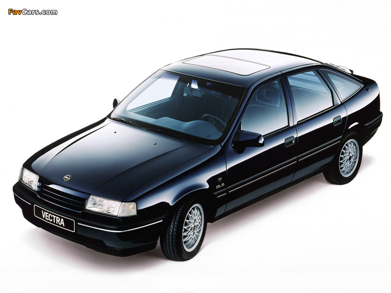 Opel Vectra Hatchback (A) 1988–92 photos (800 x 600)