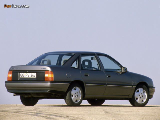 Opel Vectra Sedan (A) 1988–92 wallpapers (640 x 480)