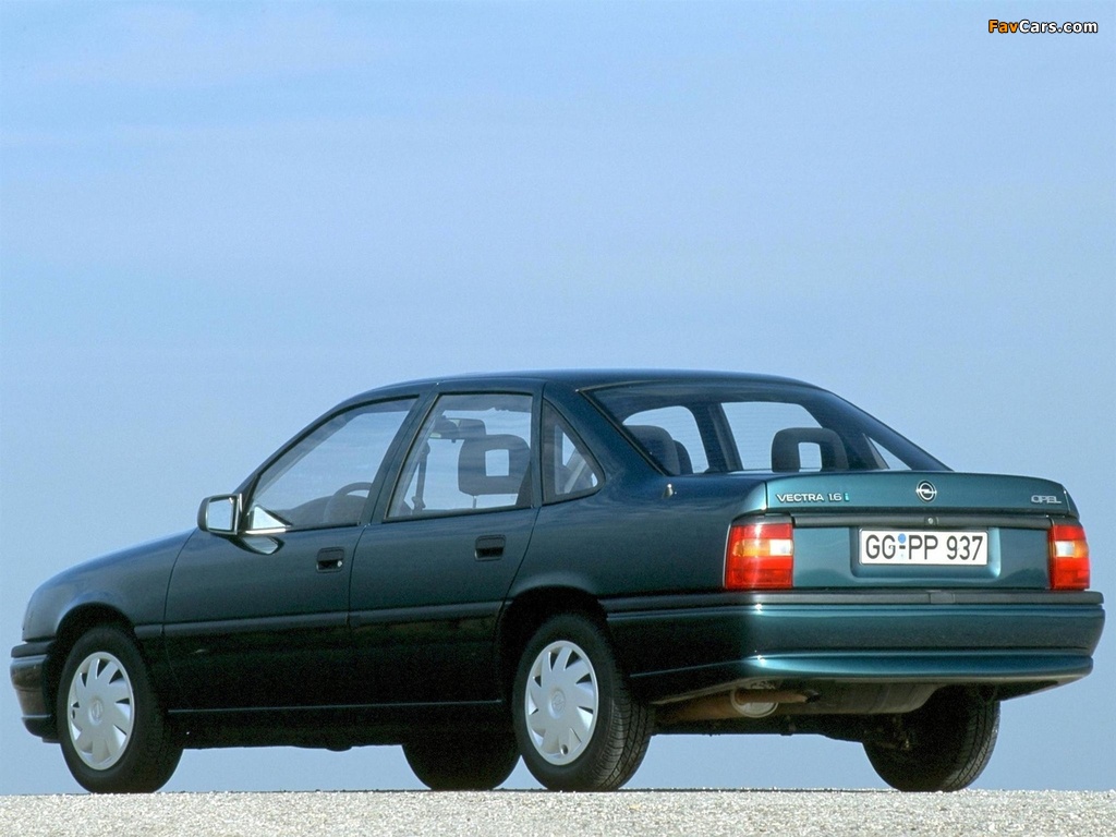 Opel Vectra Sedan (A) 1992–95 images (1024 x 768)