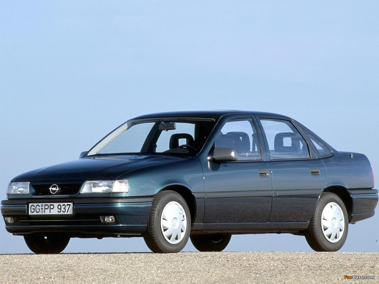 Opel Vectra Sedan (A) 1992–95 photos (1280 x 960)