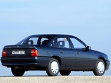 Opel Vectra Sedan (A) 1992–95 pictures