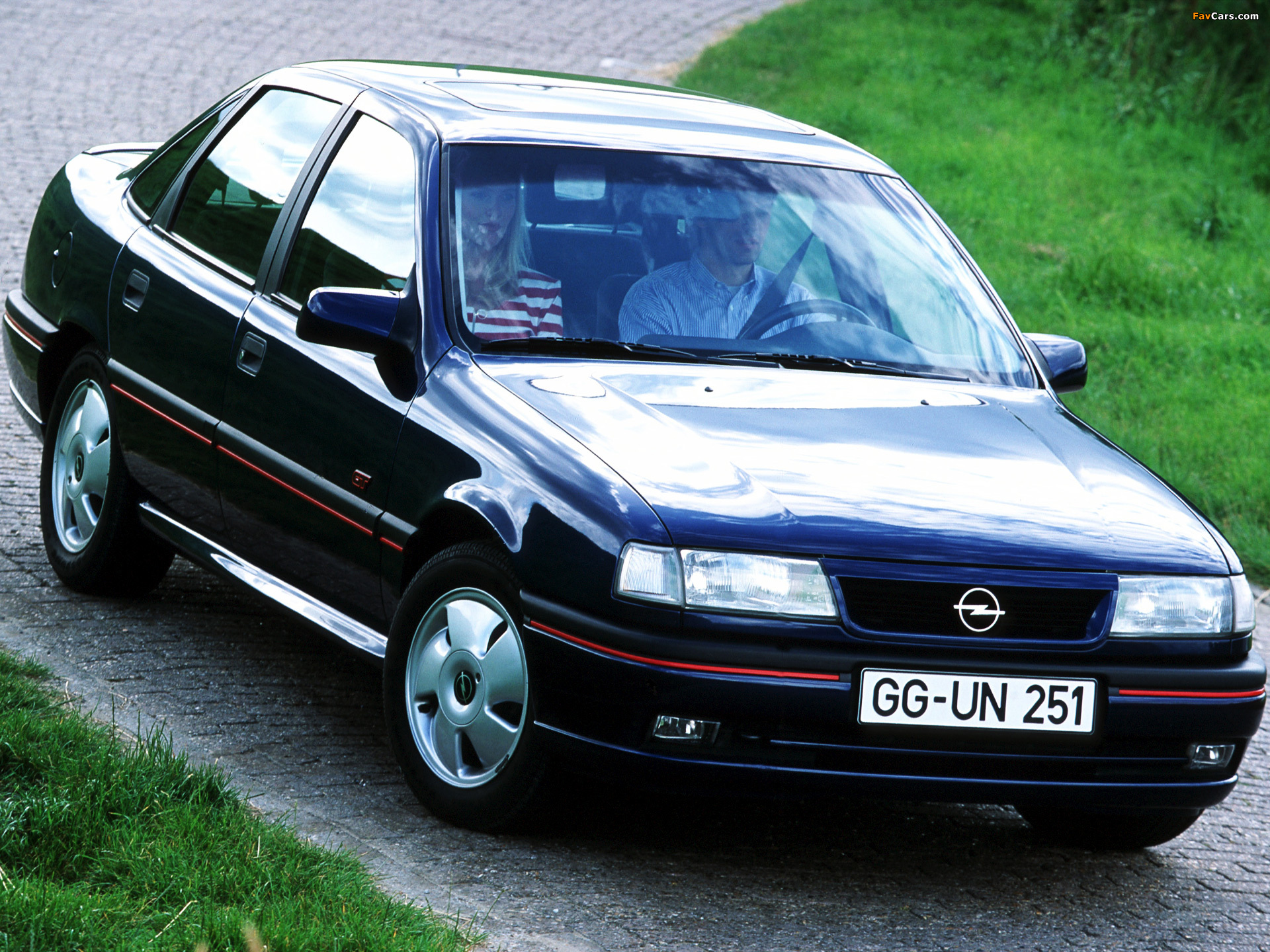 Opel Vectra GT Sedan (A) 1992–94 wallpapers (1920 x 1440)