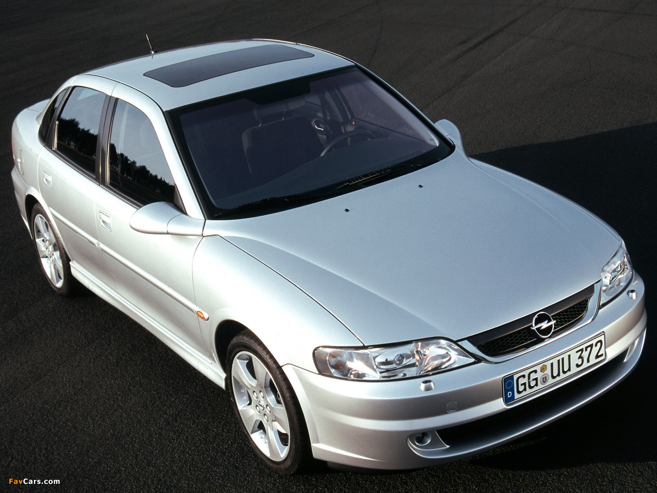 Opel Vectra Sedan (B) 1999–2002 images (1280 x 960)