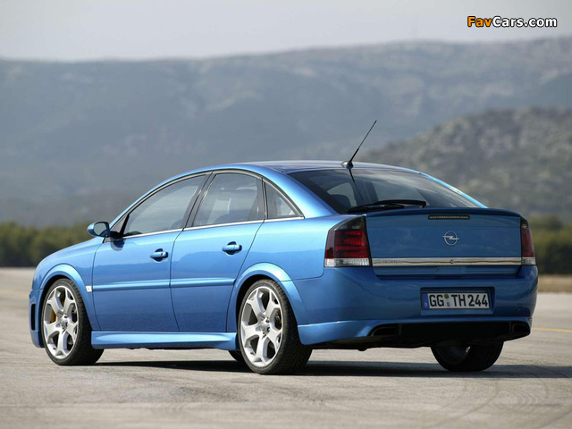 Opel Vectra GTS Twin Turbo OPC (C) 2003–05 images (640 x 480)