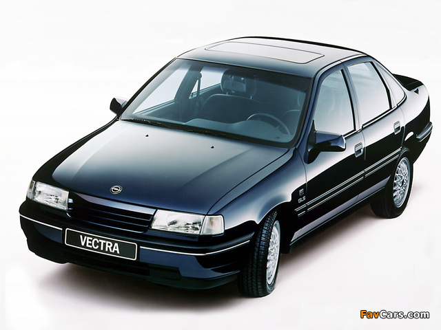 Photos of Opel Vectra Sedan (A) 1988–92 (640 x 480)