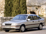 Photos of Opel Vectra GT Hatchback (A) 1988–92