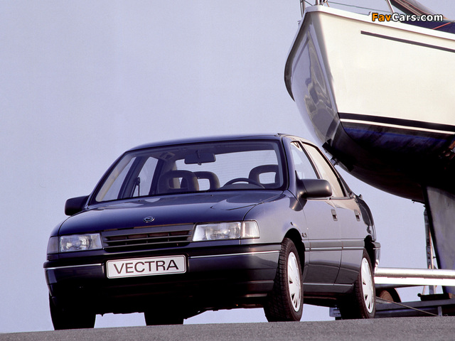 Photos of Opel Vectra Sedan (A) 1988–92 (640 x 480)