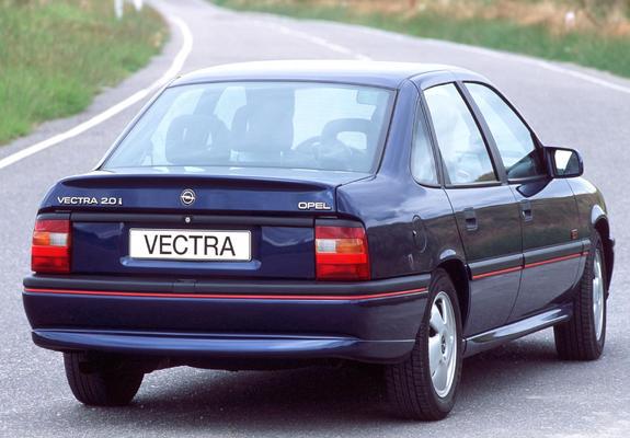 Photos of Opel Vectra GT Sedan (A) 1992–94