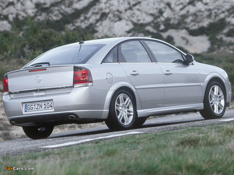 Photos of Opel Vectra GTS (C) 2002–05 (800 x 600)