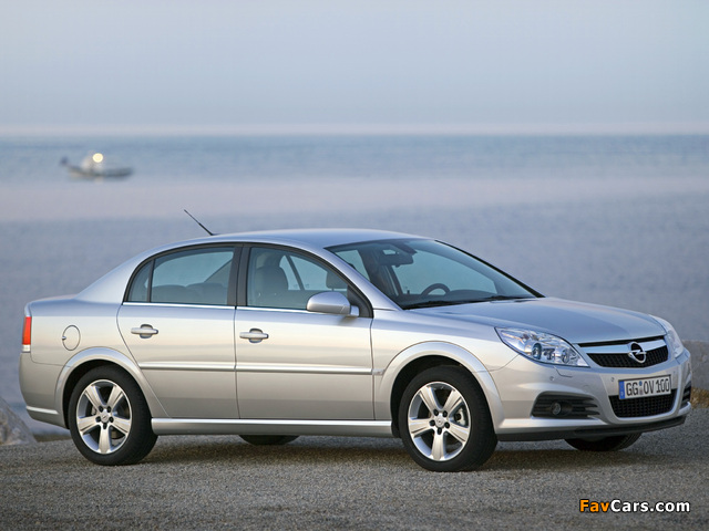 Photos of Opel Vectra Sedan (C) 2005–08 (640 x 480)