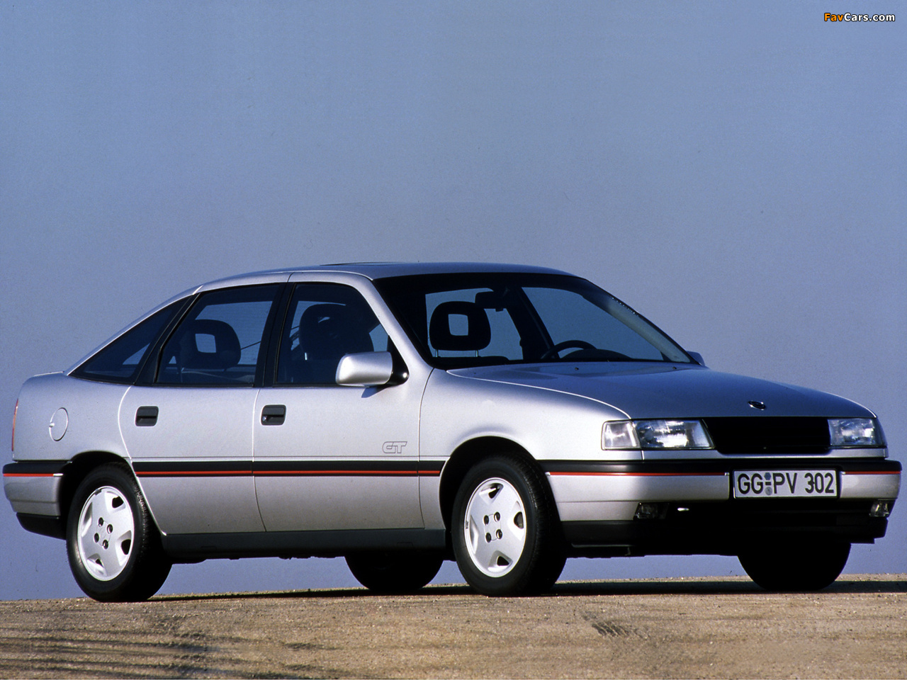 Pictures of Opel Vectra GT Hatchback (A) 1988–92 (1280 x 960)