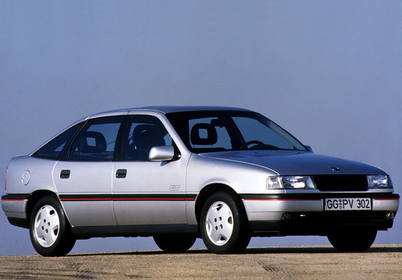 Pictures of Opel Vectra GT Hatchback (A) 1988–92