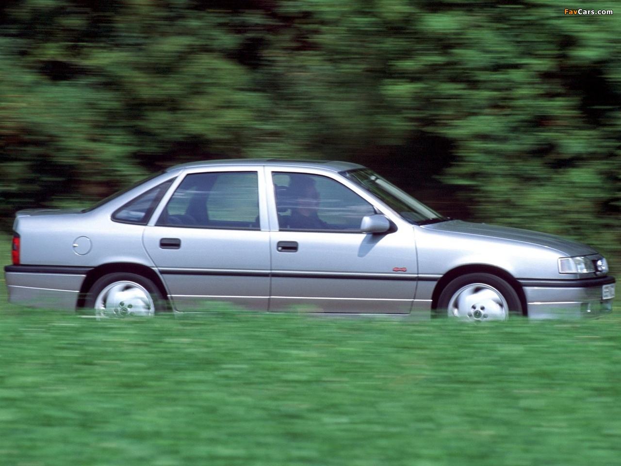 Pictures of Opel Vectra Turbo 4x4 (A) 1992–94 (1280 x 960)