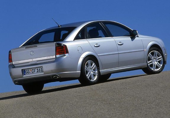 Pictures of Opel Vectra GTS (C) 2002–05