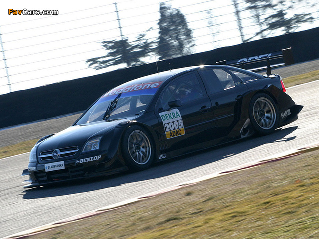 Pictures of Opel Vectra V8 DTM (C) 2002–05 (640 x 480)