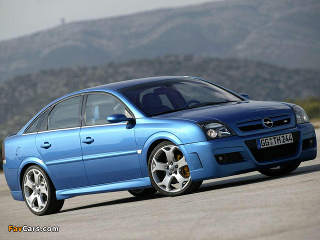 Pictures of Opel Vectra GTS Twin Turbo OPC (C) 2003–05 (640 x 480)
