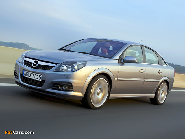 Pictures of Opel Vectra GTS (C) 2005–08 (640 x 480)