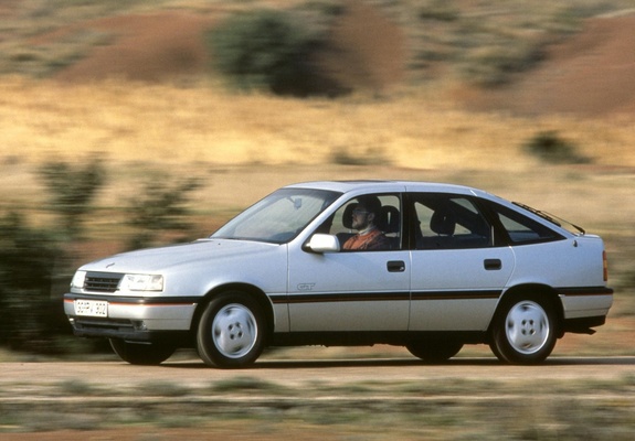 Opel Vectra GT Hatchback (A) 1988–92 wallpapers