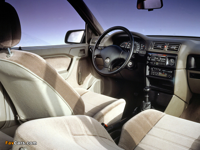 Opel Vectra Sedan (A) 1988–92 wallpapers (640 x 480)