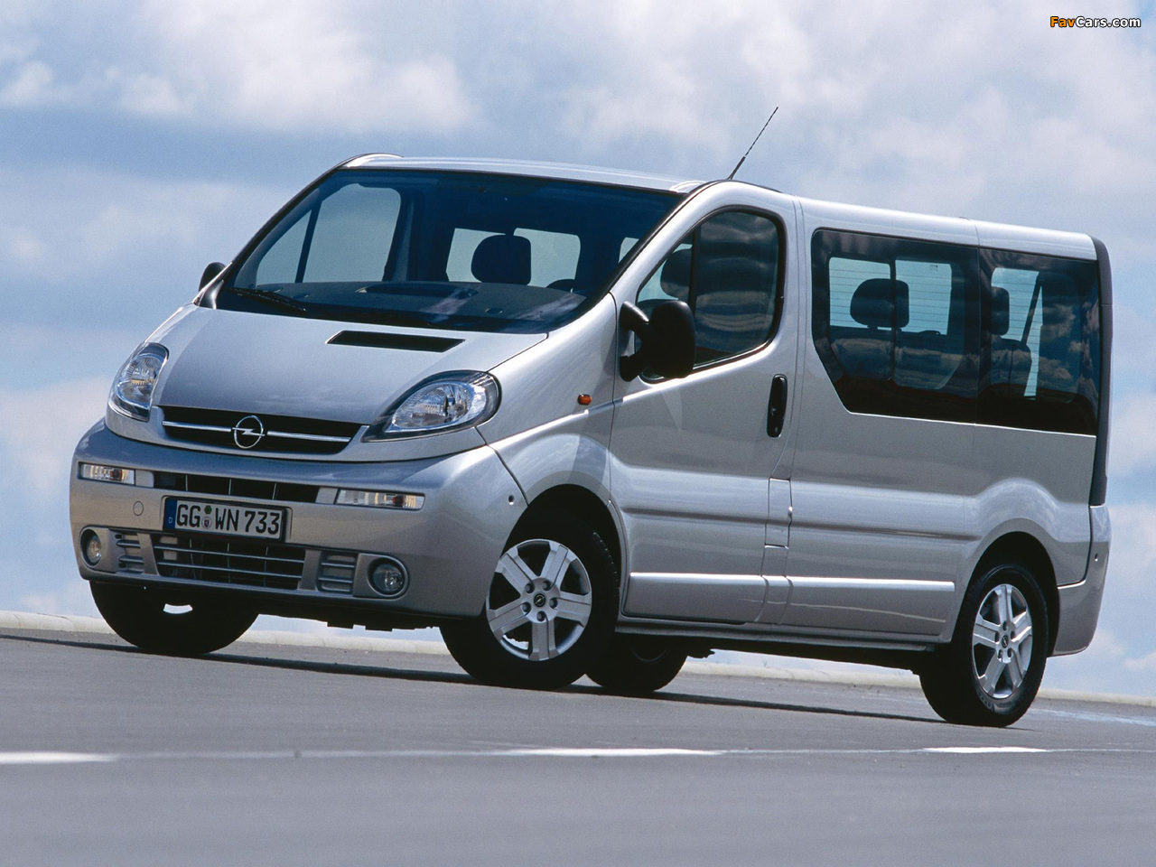 Pictures of Opel Vivaro Business 2002–06 (1280 x 960)