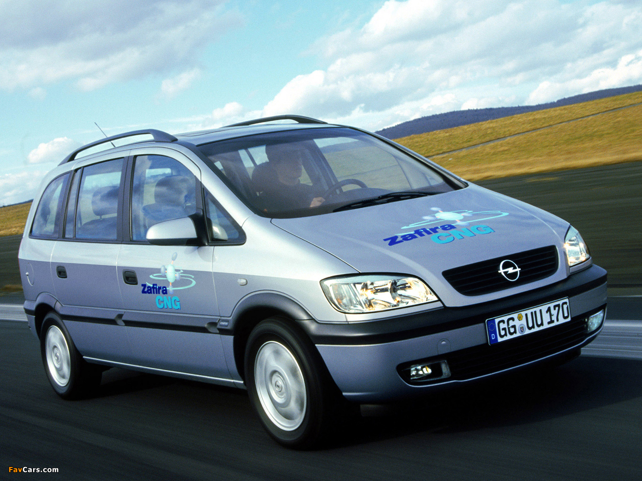 Images of Opel Zafira CNG (A) 2002–05 (1280 x 960)