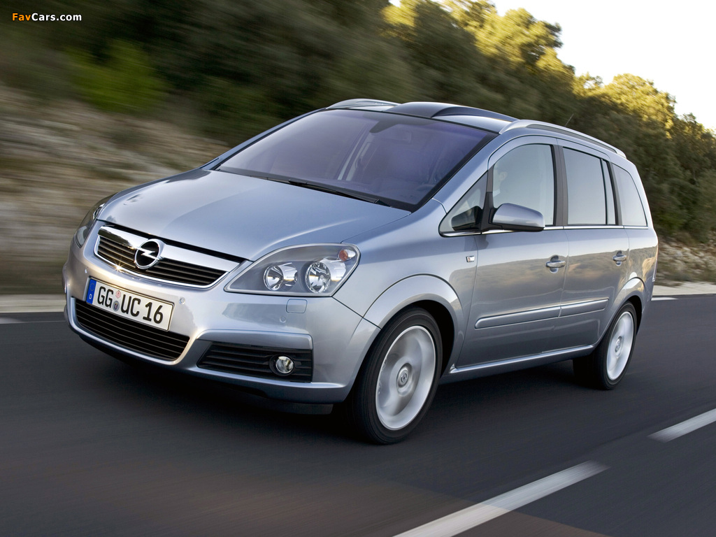 Images of Opel Zafira 2.0 Turbo (B) 2005–08 (1024 x 768)