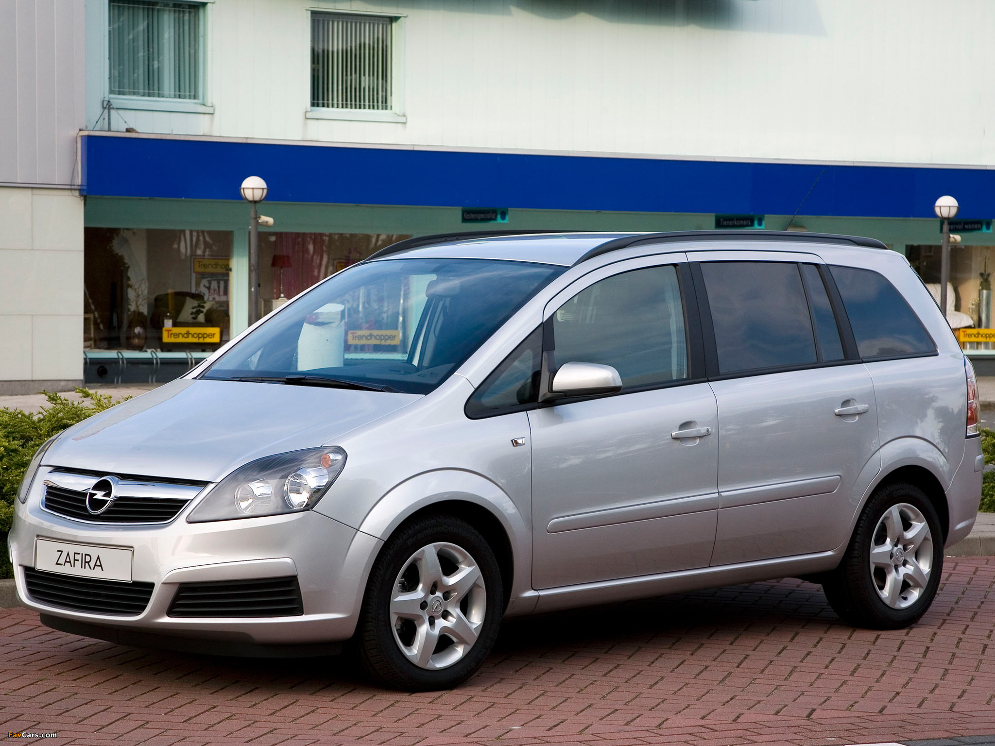 Images of Opel Zafira Van (B) 2006–08 (2048 x 1536)