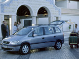 Opel Zafira (A) 1999–2003 pictures