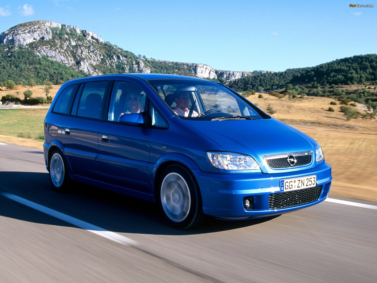 Opel Zafira OPC (A) 2001–05 pictures (1600 x 1200)
