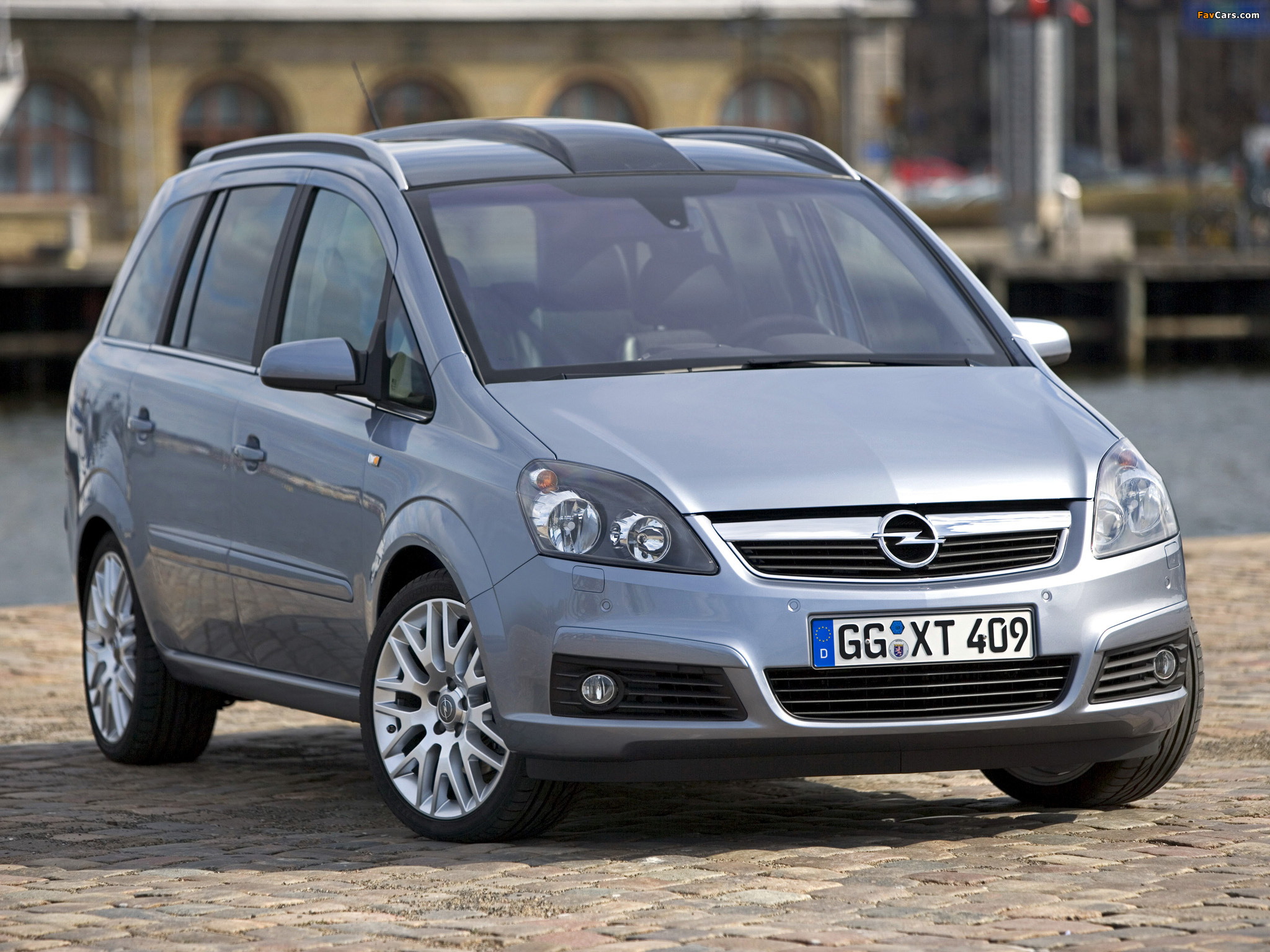 Opel Zafira 2.0 Turbo (B) 2005–08 images (2048 x 1536)