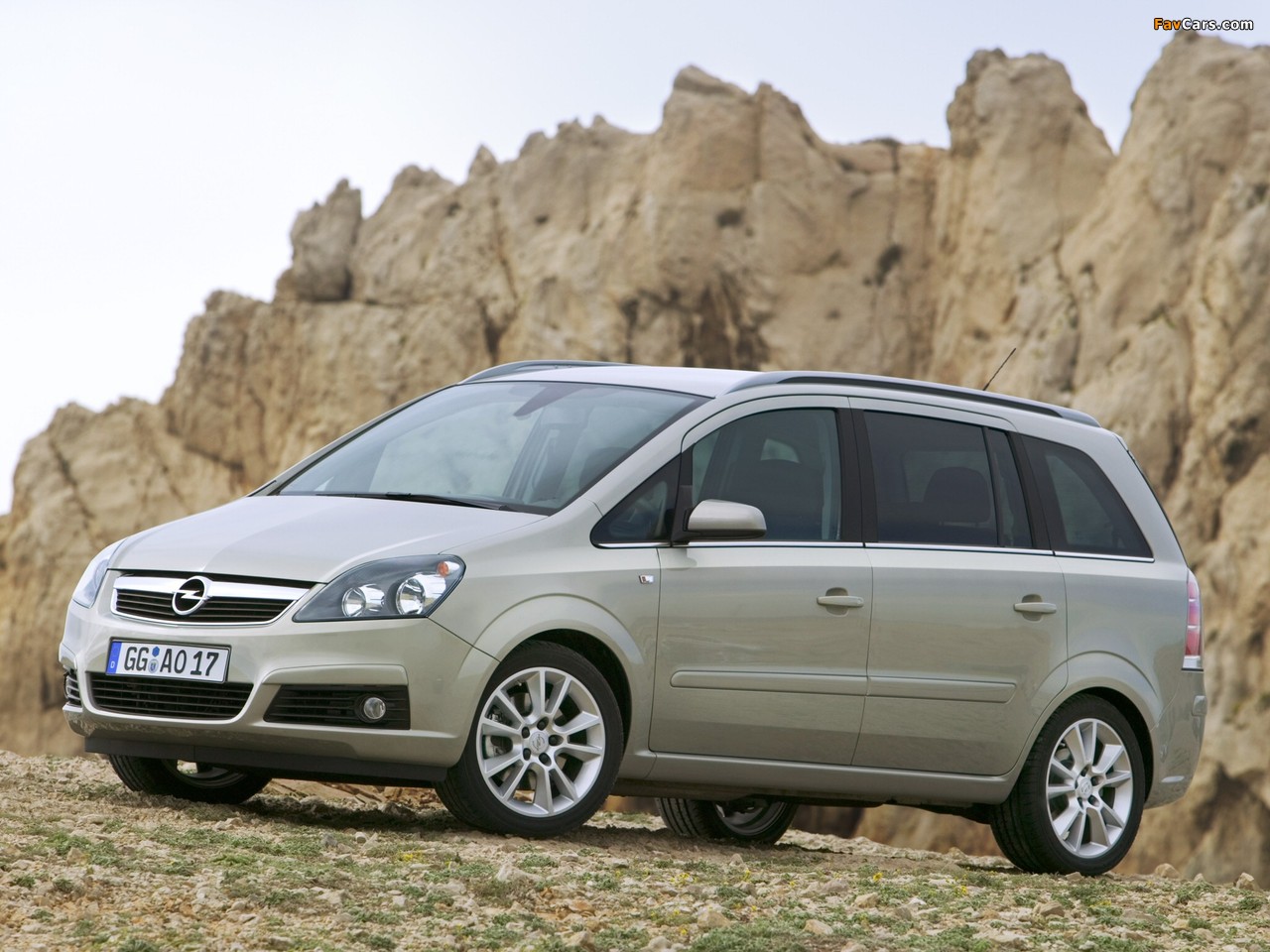 Opel Zafira (B) 2005–08 pictures (1280 x 960)