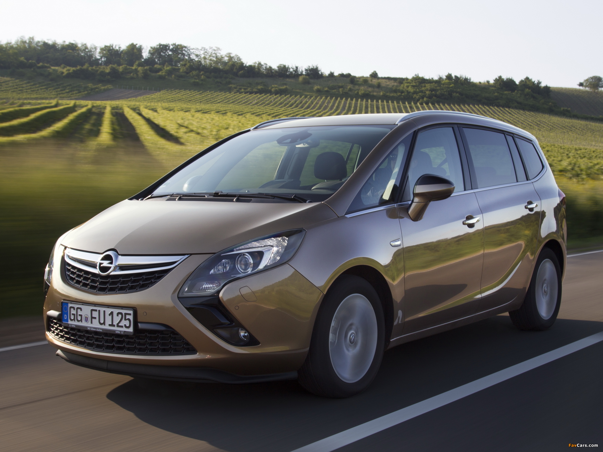 Opel Zafira Tourer ecoFLEX (C) 2011 pictures (2048 x 1536)