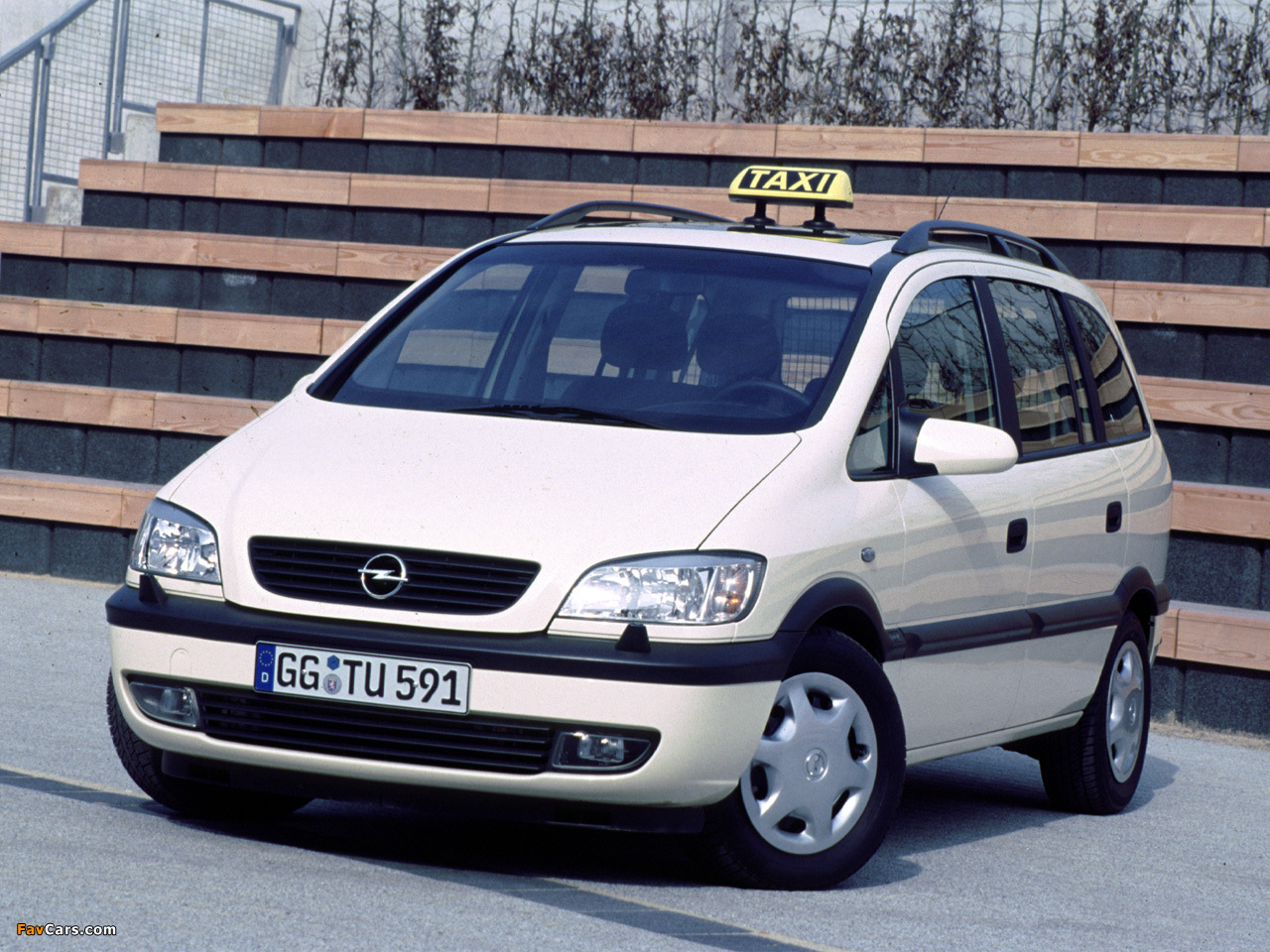 Photos of Opel Zafira Taxi (A) 1999–2003 (1280 x 960)