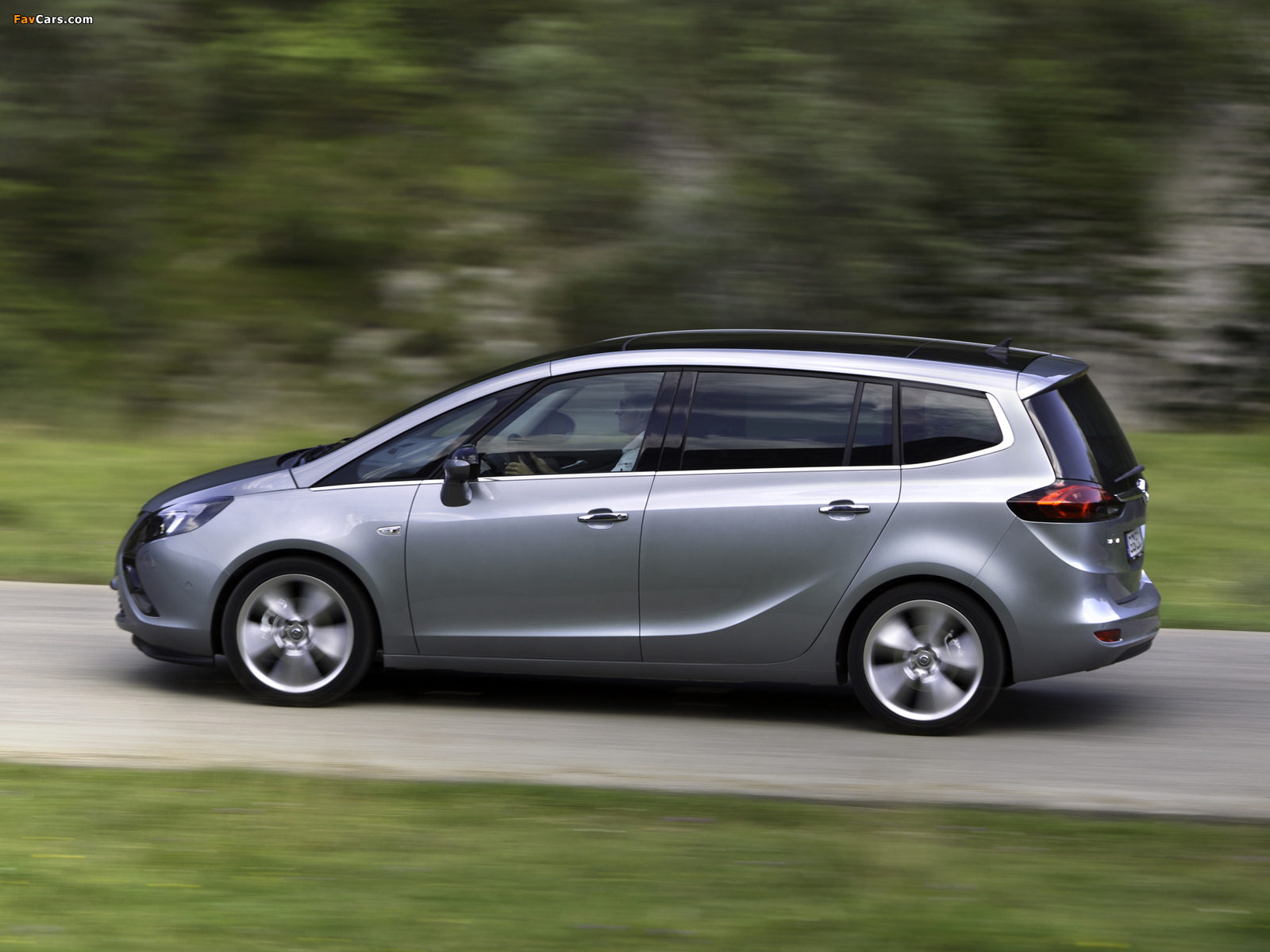 Photos of Opel Zafira Tourer Turbo (C) 2011 (1600 x 1200)